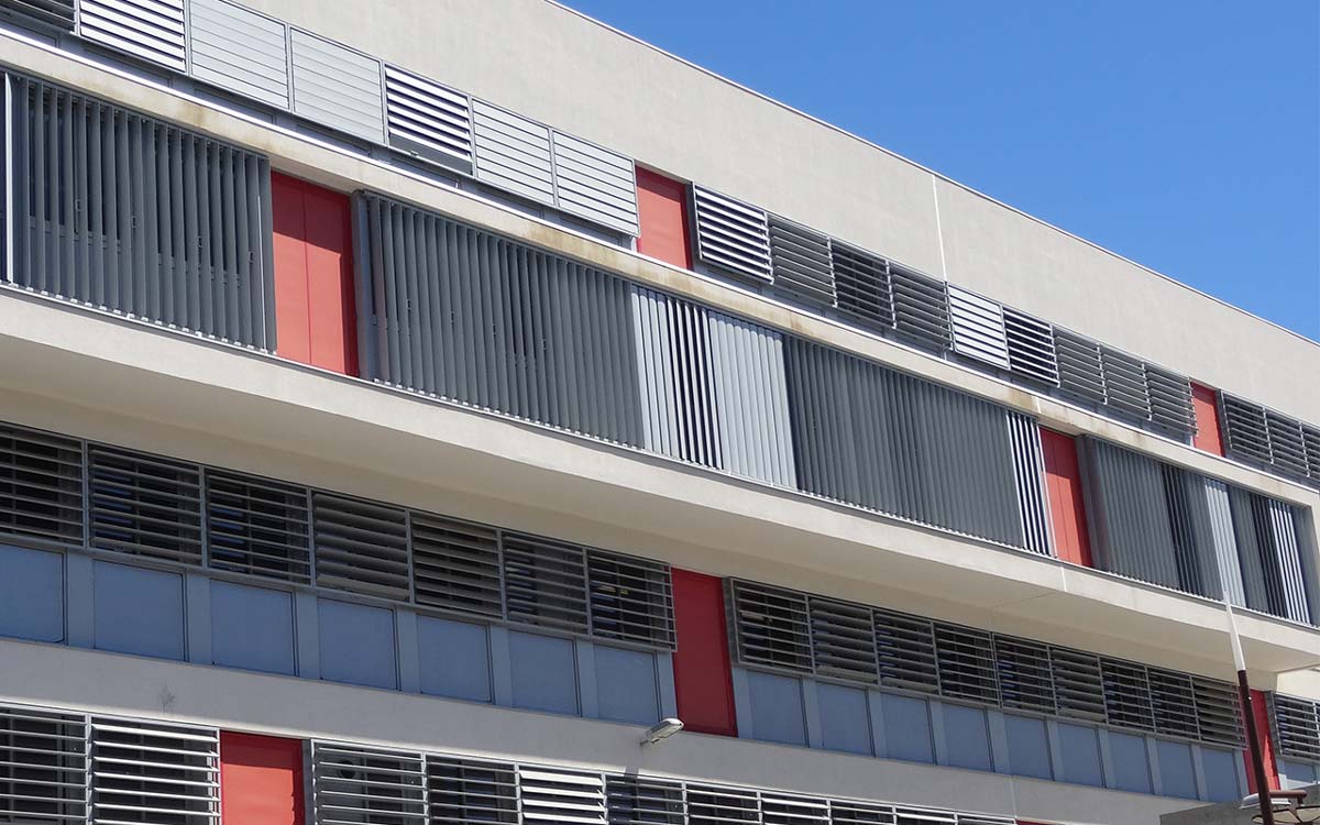 Brise-soleil en aluminium Helura par PAAL